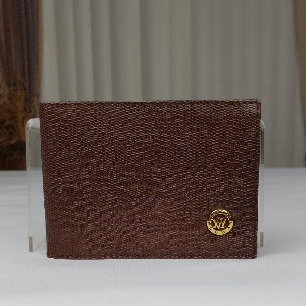 Victor Hugo Mens Leather Wallet.